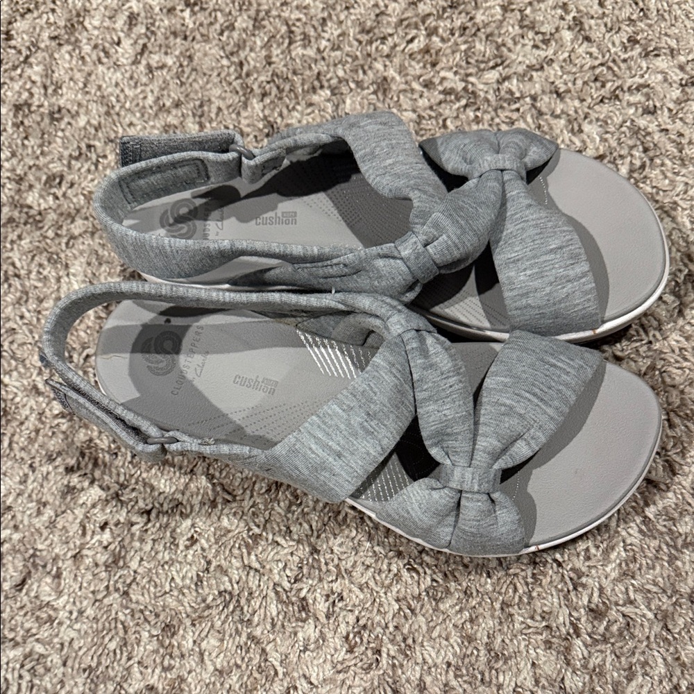 Clarks Women's Gray Knotted Sandals